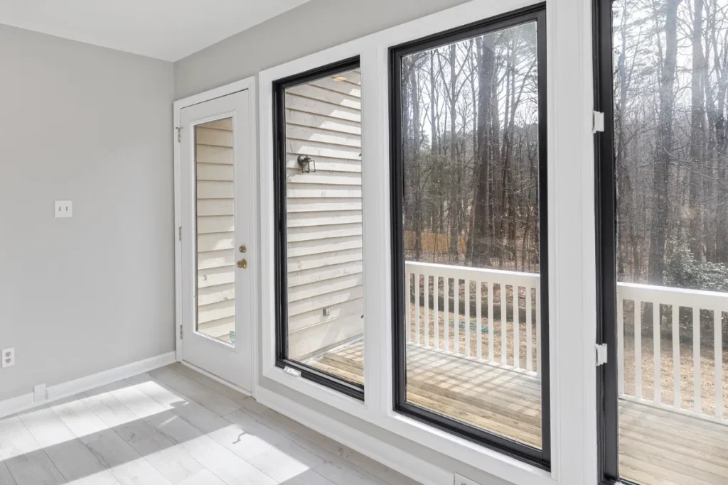 Windows Brantford 7 industry hero window contractor 1200x800 1