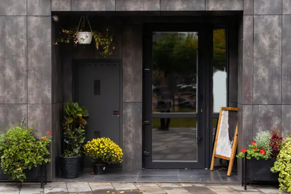 ENTRY DOORS / FRONT DOORS